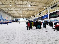 -乔波室内滑雪场