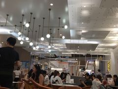 大堂-奈雪的茶(市百一店)