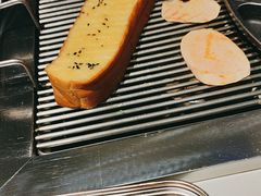 -山野的朋友露营炭火烤肉