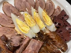 招牌卤狮头鹅七拼-潮界(虹桥新天地店)