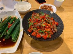 小炒黄牛肉-赤宴·川菜(玉林店)