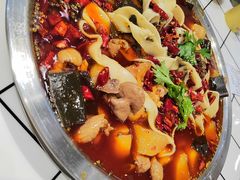 -晓彭肥肠鸡·泡椒鸡火锅(水木天地店)