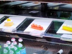 -星河吉酒店-BOND大堂吧·咖啡·简餐