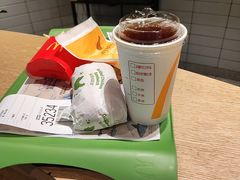 -麦当劳(徐汇漕溪北路百脑汇店)