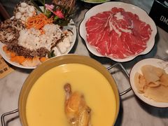 -澳美徕·港式花胶鸡火锅(高新万达店)