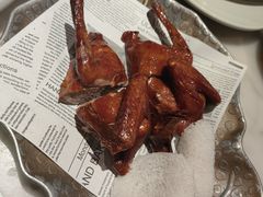 -蝴蝶里·粤菜·点心(滨江龙湖店)