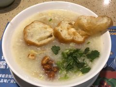 荔湾艇仔粥-点都德(春熙路群光广场店)