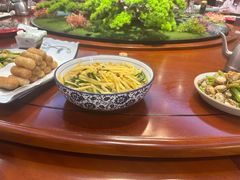 -宏源鑫海鲜餐厅·海景婚宴厅(石老人店)