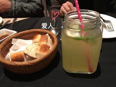 -Efes Turkish & Mediterranean Cuisine 艾菲斯餐厅(陆家嘴店)