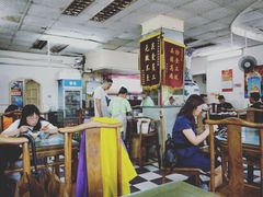 大堂-四平包子铺