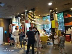 -麦当劳(杭州西湖银泰百货店)