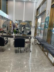 -水灵珑美容造型中心