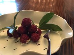 六月杨梅球-杭州和达希尔顿逸林酒店·和园中餐厅-杭帮菜名店