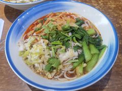 -苗八碗米线