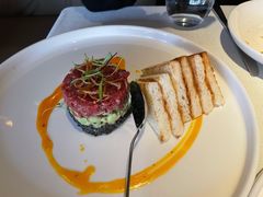 牛肉塔塔配牛油果黑橄榄酱-Solo(衡山路店)