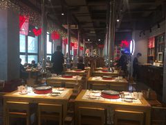 大堂-么肆烤肉·中式自助·烤肉大排档(街道口季佳PAI店)