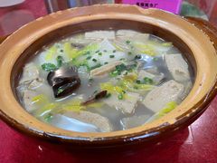 猪皮煲-古梅牛蹄