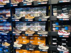 -SKECHERS 斯凯奇(上海国际时尚中心店)