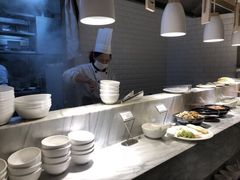 -杭州西湖湖滨银泰亚朵酒店