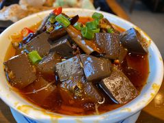 -炉小二铜锅牛蛙•川湘菜(三里屯店)