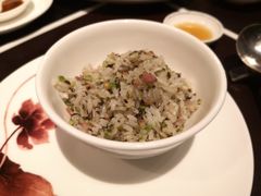 香椿腊肉石锅饭-杭州西子湖四季酒店·金沙厅
