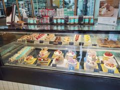 -Dough&Joe团憩(瑞虹天地月亮湾店)