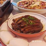 赛博朋克风格的土菜馆❗真的眼前一亮❗