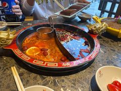 番茄鸳鸯锅-椒香城门口重庆老火锅(美颂广场店)