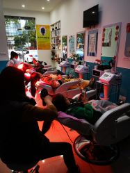 -黑奥秘脱发白发中心