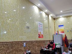 -阿贵锅贴(四川路店)