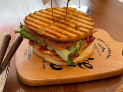 -Catch Bagel(芳草地店)