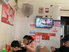 大堂-家阳赵师傅油饼包烧麦(粮道街店)