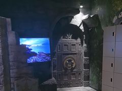 -暴风岛沉浸式体验馆(百联世纪店)