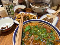 -云阿蛮云南生烫牛肉米线(奉贤路店)