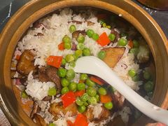 牛肝菌火腿土豆焖饭-云海肴云南菜·蒸汽石锅鱼(青岛万象城店)