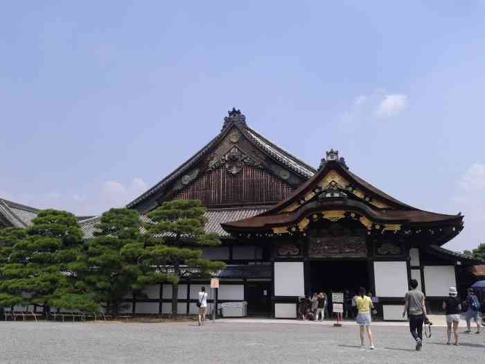 二之丸御殿-"淅淅沥沥的小雨把我带回到二条城,由于将军.