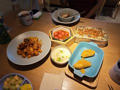 -蜜桃餐厅·伴山(绿宝广场店)