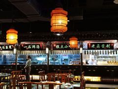 大堂-卢大鲜鱼头捞饭(美利广场店)