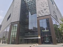 -LuOne凯德晶萃广场(徐家汇路店)
