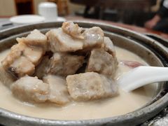 香芋腊肠滑鸡煲-华峰食馆(氹仔店)