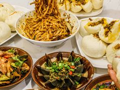 -李与白包子铺(桐梓林店)