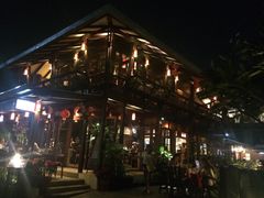 -Dash Teak House