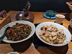 -吃饭皇帝大土家民族菜(正大广场店)