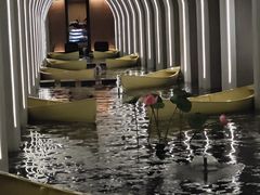 -涨巢·潮玩水疗局