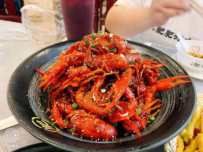 肥肥虾庄·金牌油焖大虾(南湖大道财大二店)-"来武汉的第二天晚上终于