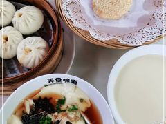 -弄堂咪道-饭香·面香·馄饨香(汇锦广场店)