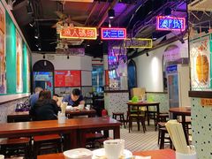 大堂-陈光记烧腊(长寿路店)