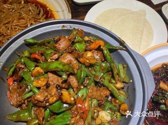 「老怪酥皮鸡蛋灌饼」很有特色