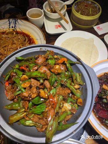 「老怪酥皮鸡蛋灌饼」很有特色