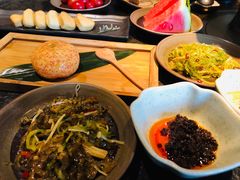 -湊湊火锅·茶憩(新中关购物中心店)